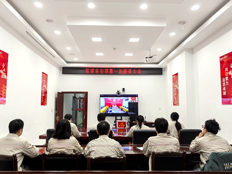 周珊珊2_副本.jpg