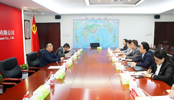 4.12 王军峰会见隆基绿能中国区副总裁高龙 - 副本.jpg