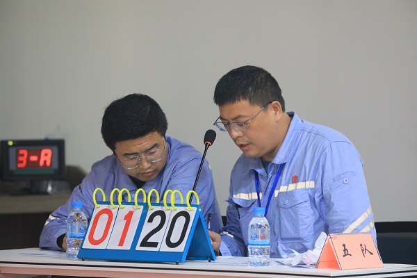 2Y0A3076.jpg