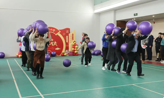 卓越向未来 幸福加油站 | 物资集...