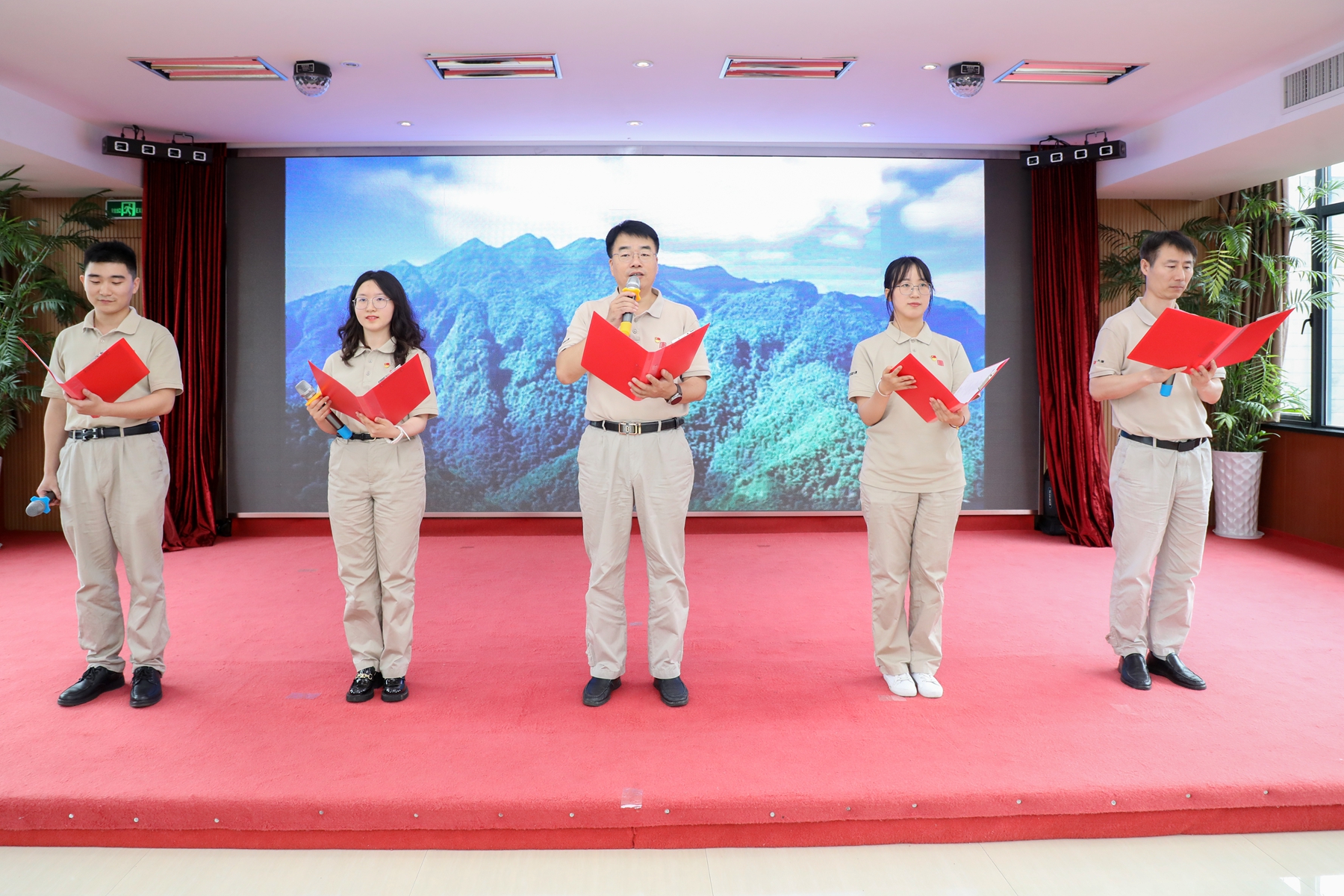 1689053143140073300.jpg 4.jpg