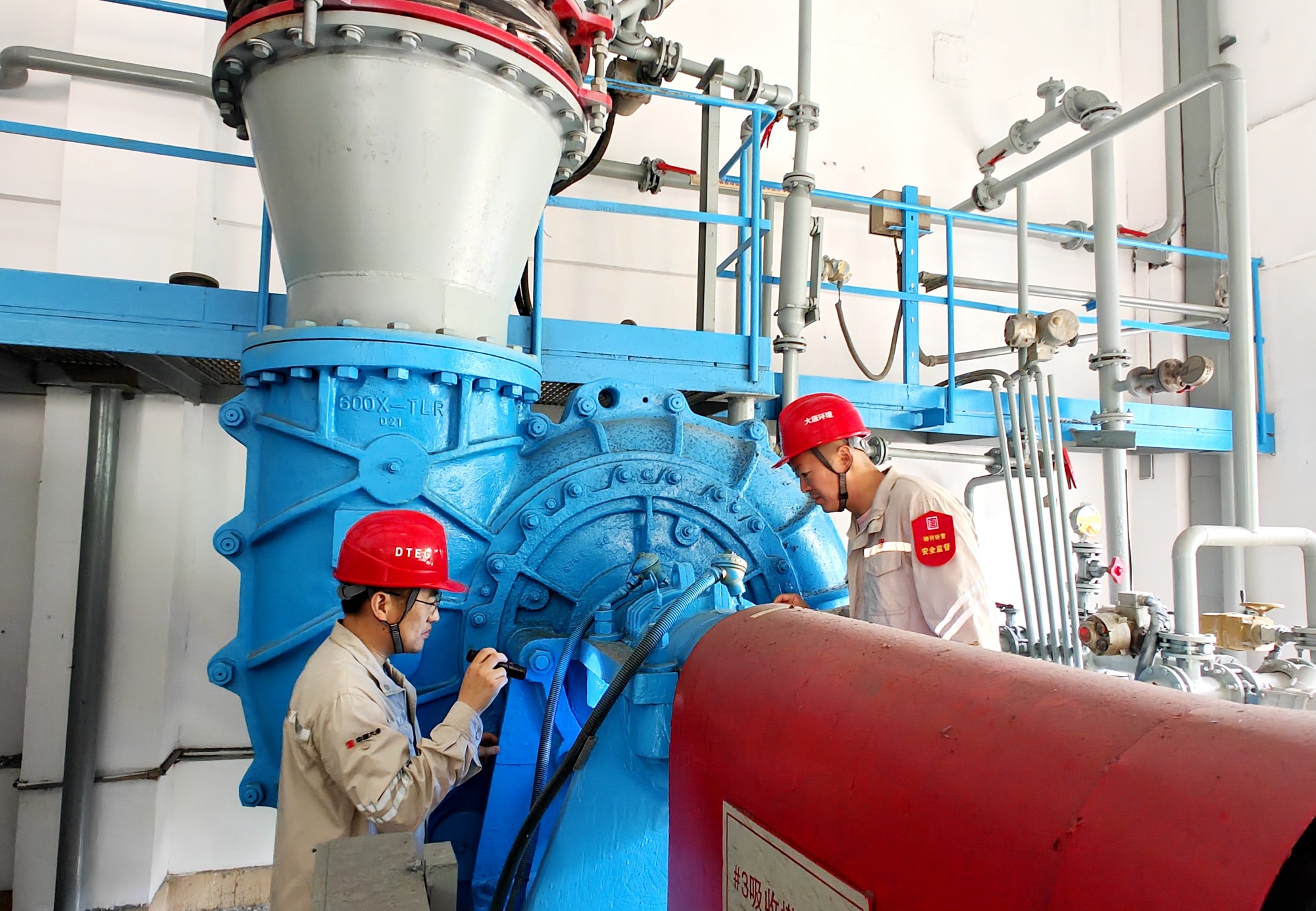 环境特许经营分公司：迎峰度夏战高温 减排保供显担当 (8)_副本.jpg