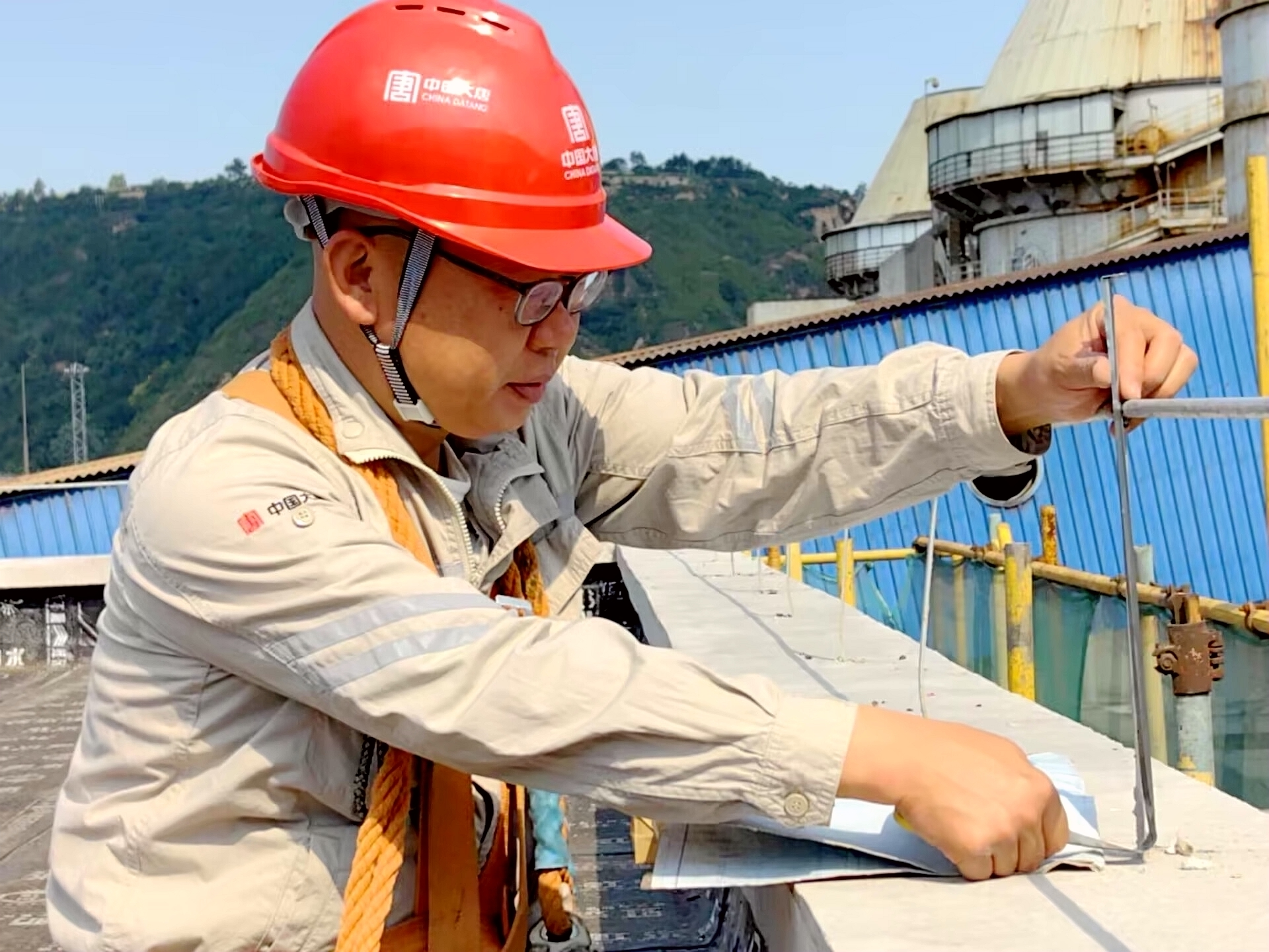 环境特许经营分公司：迎峰度夏战高温 减排保供显担当 (11).jpg