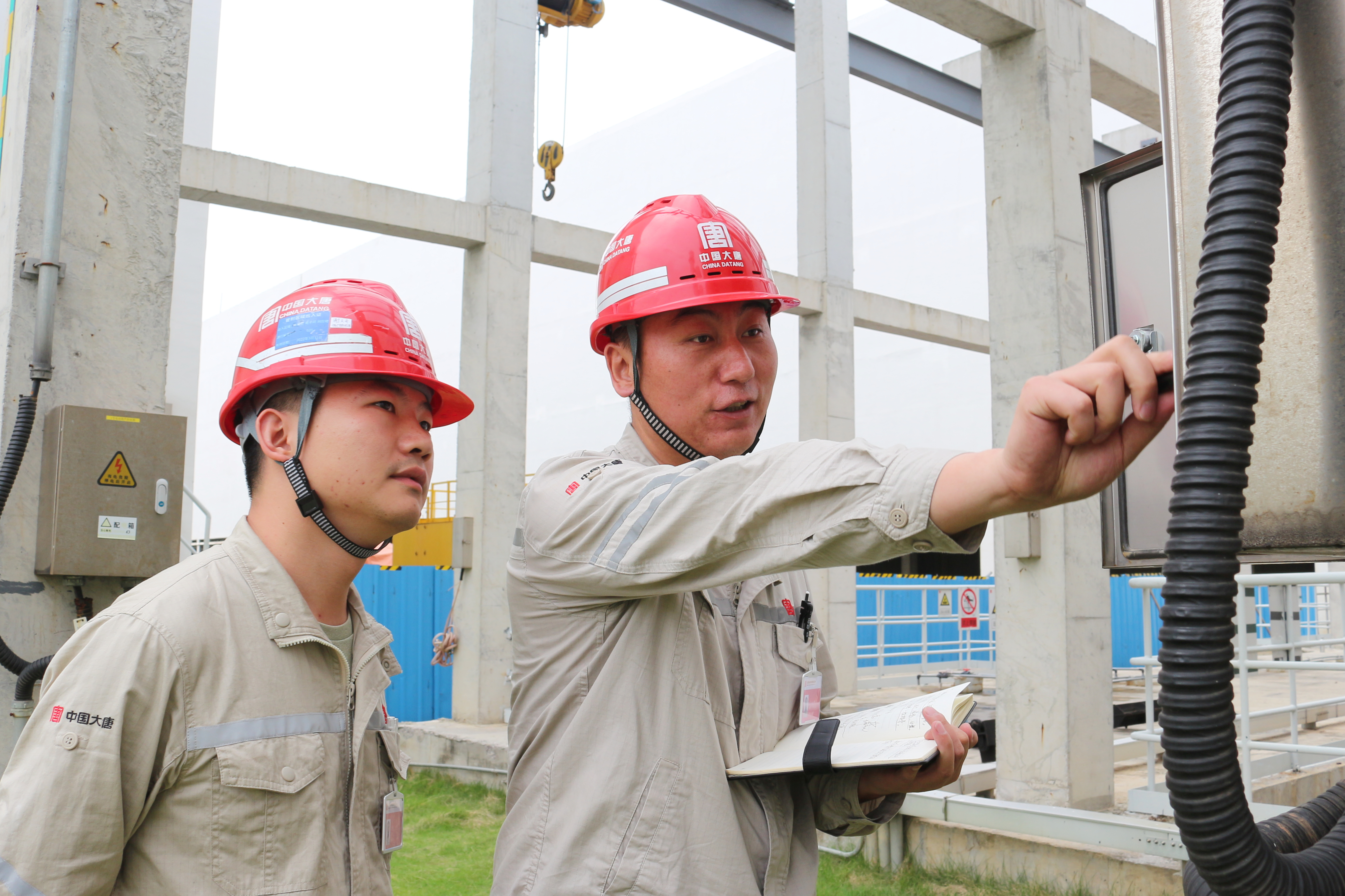 1701070356416005783.jpg 【集团网站-现场风采】佛山热电公司:安全督导检查助力“百日攻坚”④.jpg