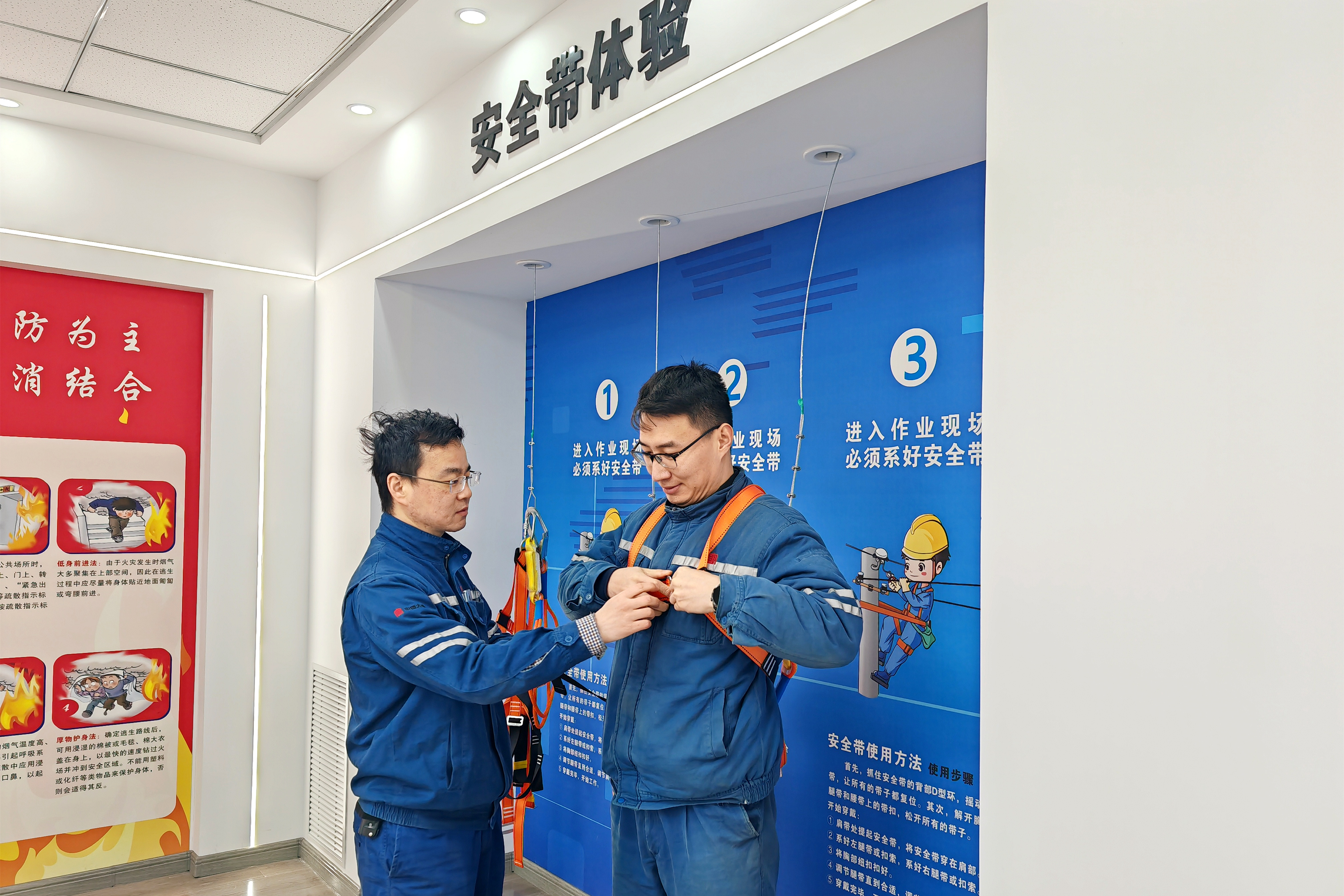 【现场风采】武安发电公司：“沉浸式”体验让安全理念生根 (1).jpg