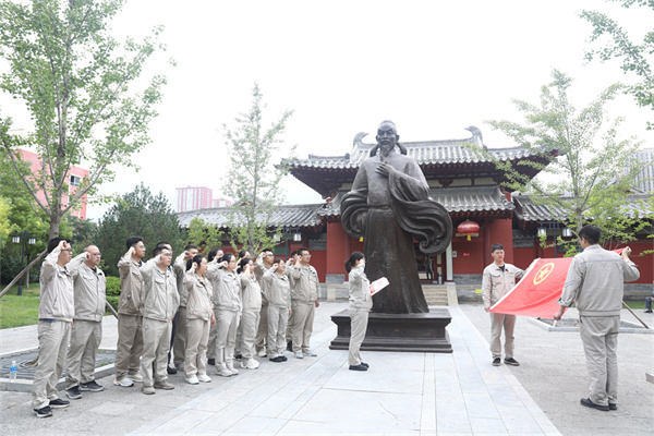 重温入团誓词.jpg